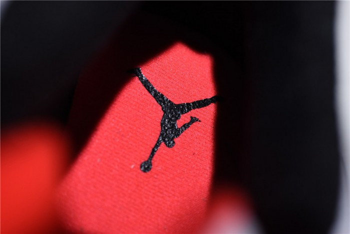 Air Jordan 4 Retro “Hot Lava” 308497-116