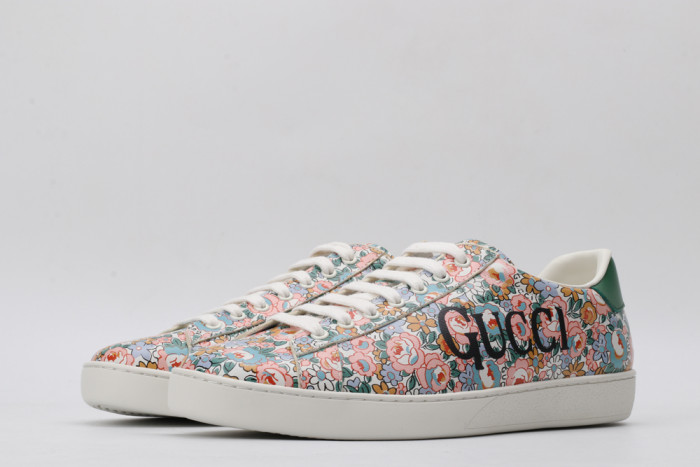 G*u*i low-top sneaker