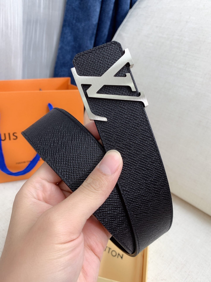 Loui Vuitto Belt-4CM