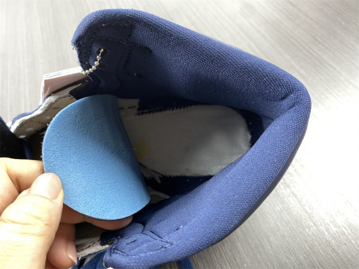 Air Jordan 1 High OG “Atmosphere” DD9335-641