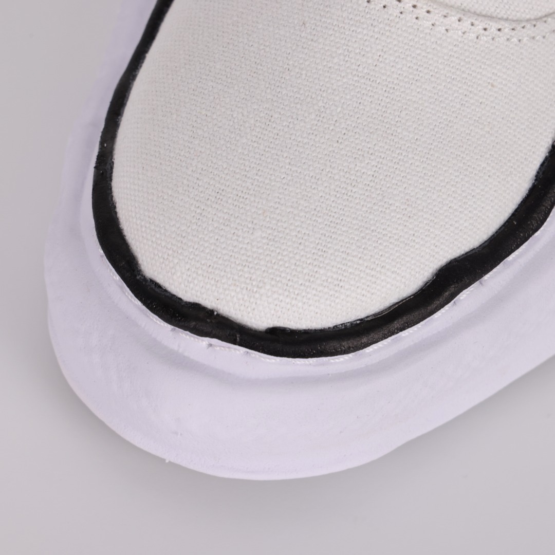 Ma*s*n mihara yasuhiro mmy sneaker