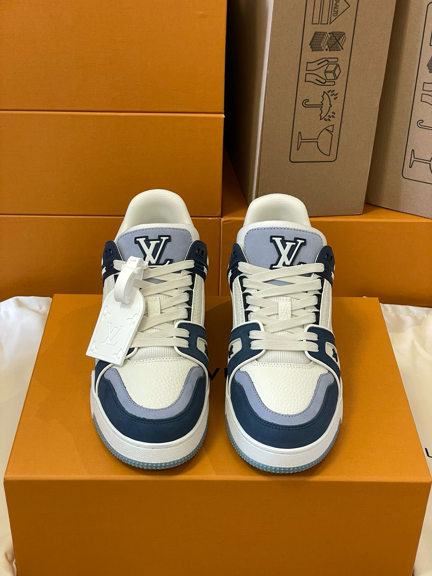 Loui Vuitto TRAINER SNEAKER